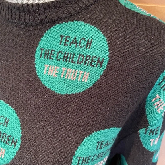 AWAKE NY Black & Green Crew Neck Relaxed Fit Sweater - Size Small - EUC - Picture 4 of 15